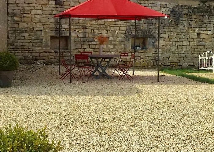 La Maison De Lucien, Gite Au Coeur Du Vignoble Chablisien