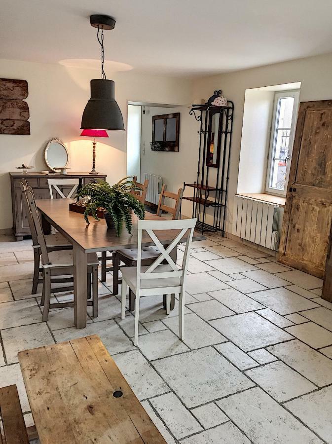 Holiday home La Maison De Lucien, Au Coeur Du Vignoble Chablisien