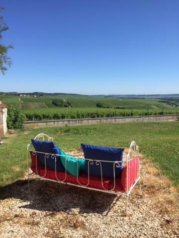 La Maison De Lucien, Au Coeur Du Vignoble Chablisien *